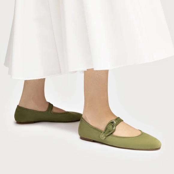 Larroude Shoes - 💚🔹️LARROUDE🔹️ Handmade In Brazil Suede Seaweed  Verona Ballet Flats